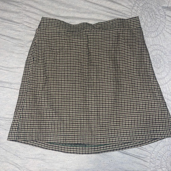 Plaid skirt - Picture 2 of 5